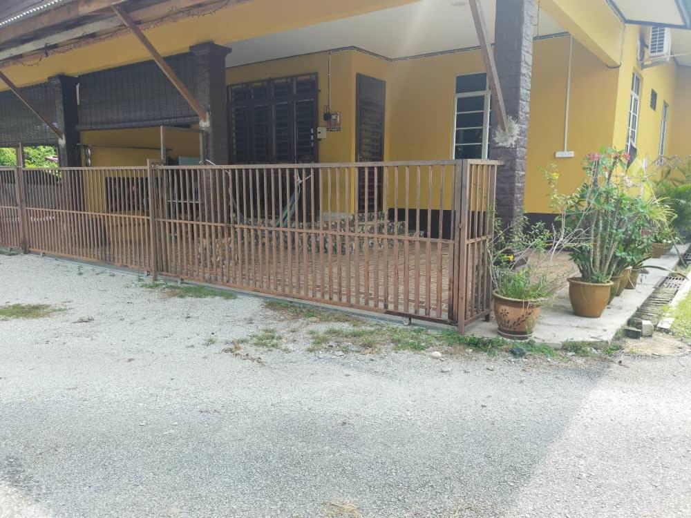 Rumah Tumpangan Di Kuala Terengganu, Terengganu Homestay D Bagian luar foto